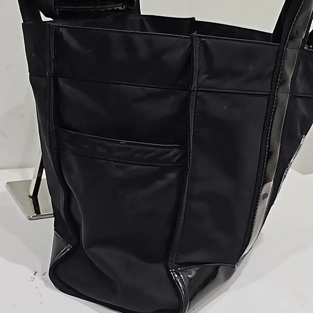 Tory Burch Big Nylon Black Handbag with patent leather triming and logo